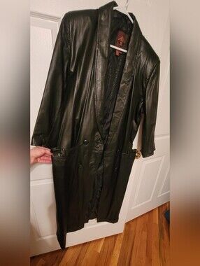 Long Black Leather Trench Coat - Unbranded